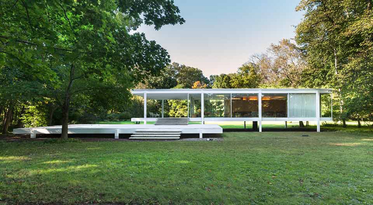 5 Farnsworth House